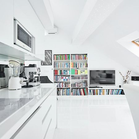 Unique Design Loft In Middle Of Centre Of Old Town With Netflix Apartment Krakow Exterior photo